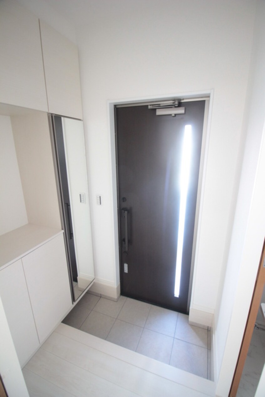 玄関 フォレストヒルズ香住ケ丘