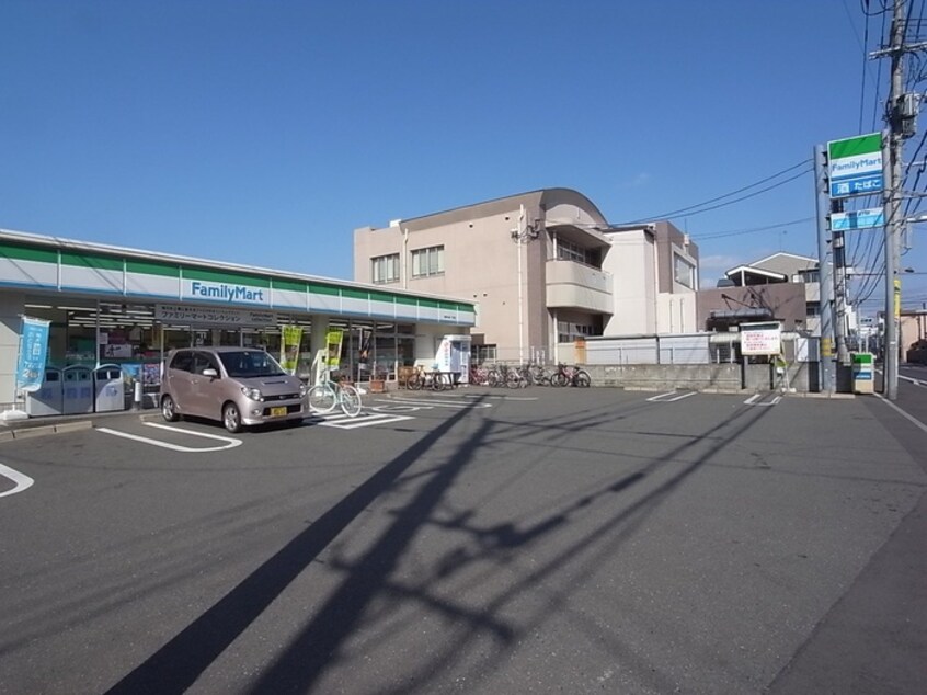 ファミリーマート大楠1丁目店(コンビニ)まで160m アクアシティ日赤通りⅡ(303)