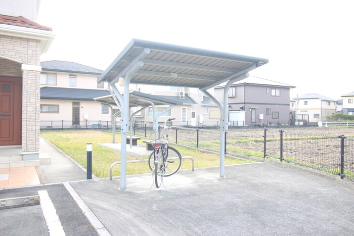 駐輪場 コスモコーポＣ