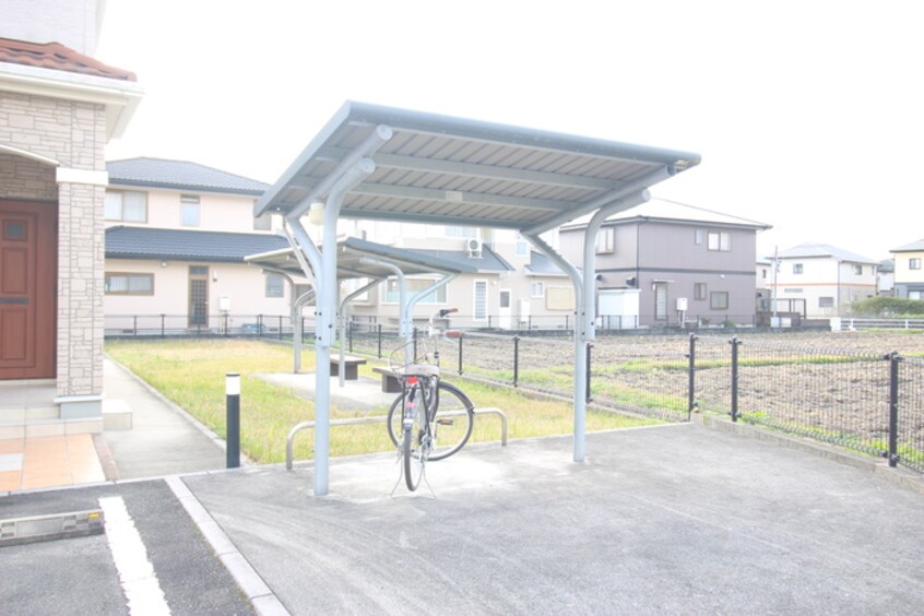駐輪場 コスモコーポＣ