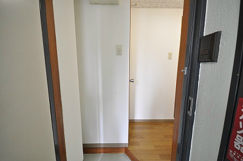 玄関 まつやビル