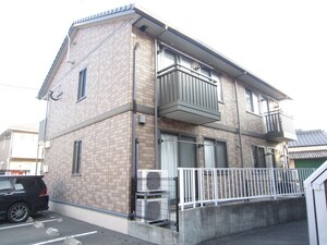 モンパール