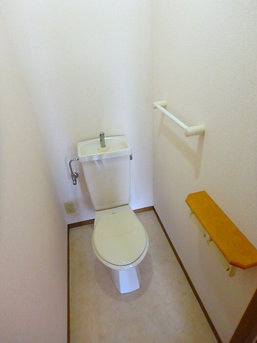 トイレ フレマリ－ルＡＳＯＵ　Ａ