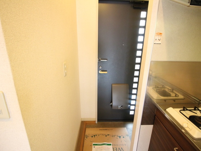 玄関 アネックス西新