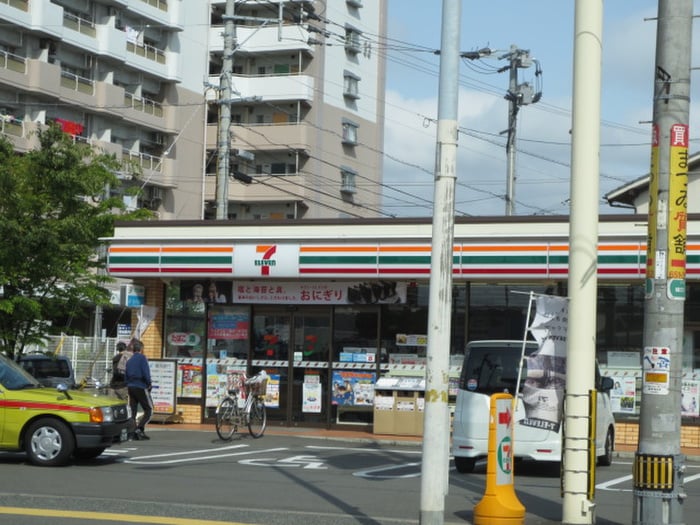 セブンイレブン(コンビニ)まで500m アーバンビュー２１