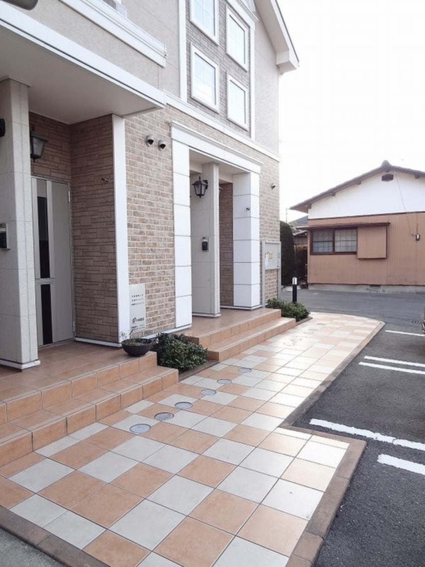 エントランス部分 サンシャイン・ドウゾノ