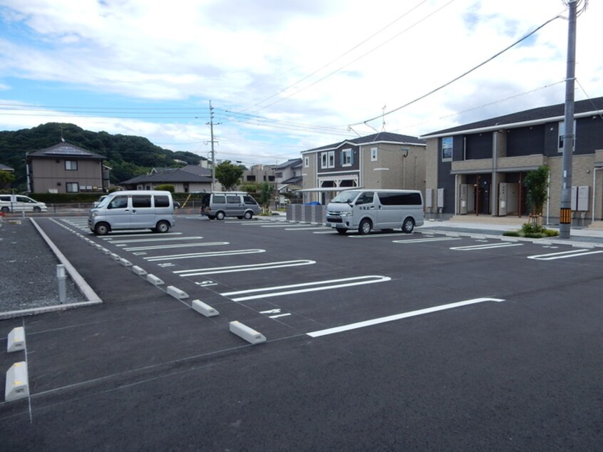 駐車場 アミティエⅢ