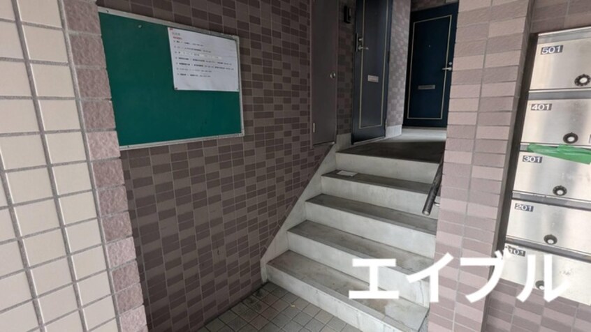 エントランス部分 れいめい武