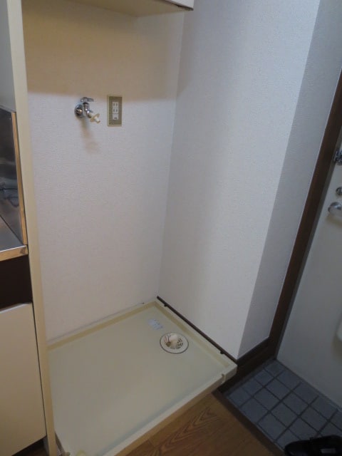 洗濯機置場 インターレジデンスＡ