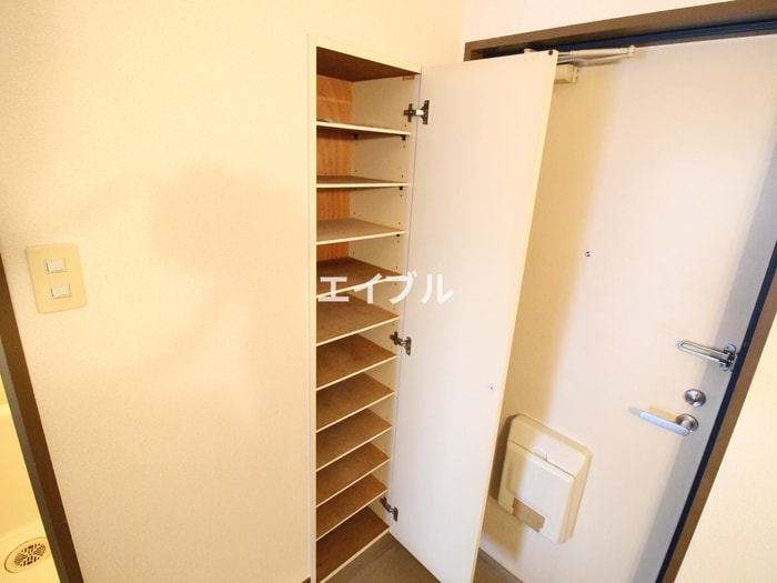 靴箱 プレアデスコーポ