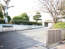 須恵町立須恵中学校(中学校/中等教育学校)まで459m サンリット ヒルズＡ