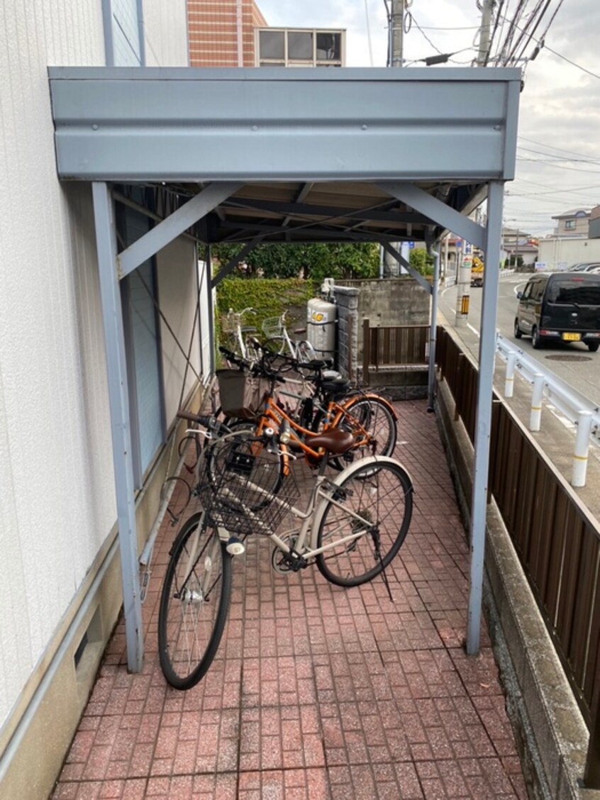 駐輪場 グレイシ－南福岡