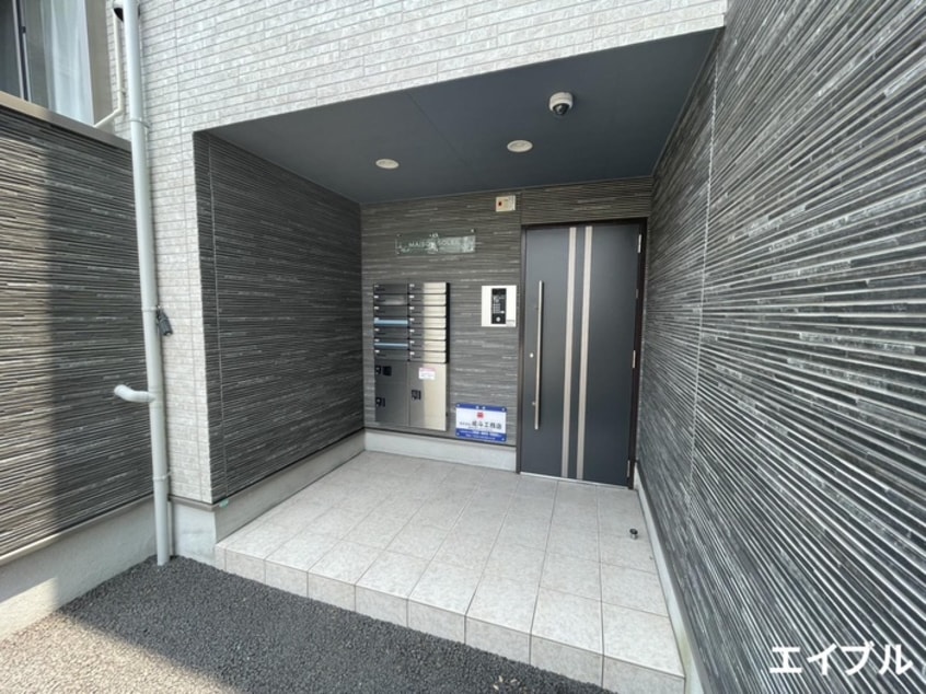 エントランス部分 メゾンソレイユ
