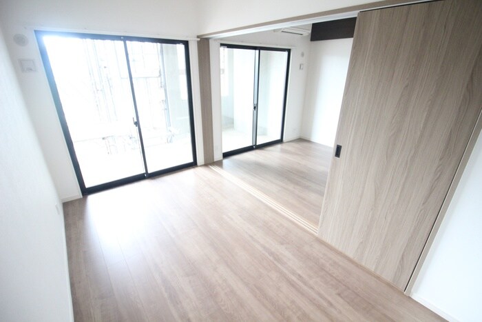 居室 THE SQUARE Glory Residence