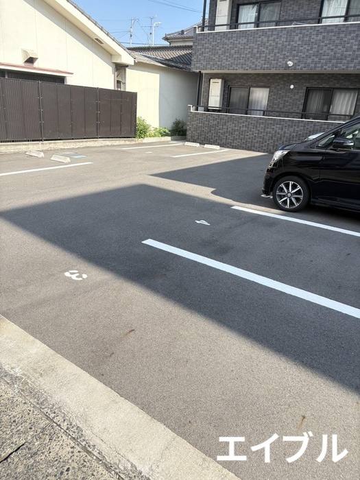 駐車場 Santacruz東谷山