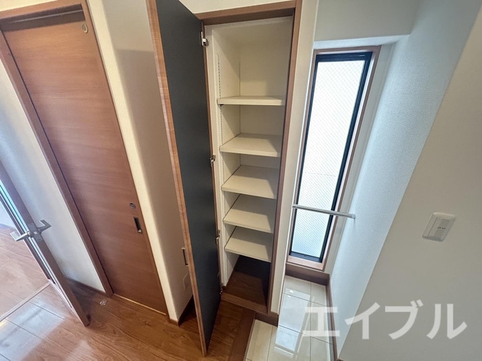 靴箱 エルシオン騎射場