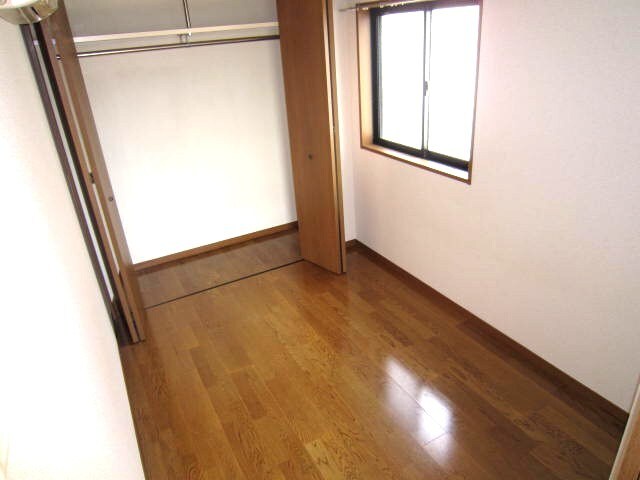 居室 クレーネ平尾
