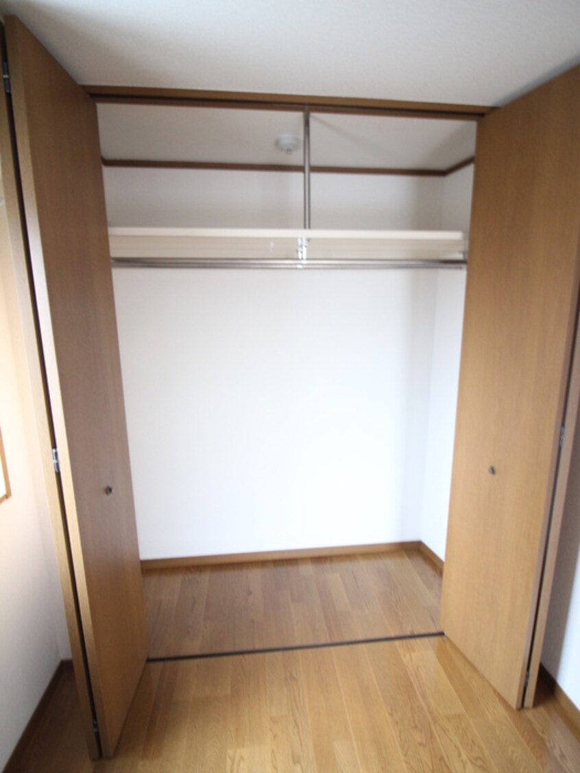 収納 クレーネ平尾