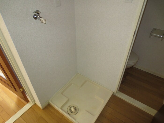 洗濯機置場 ドミール高砂