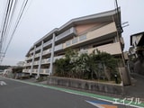ローリエ春日