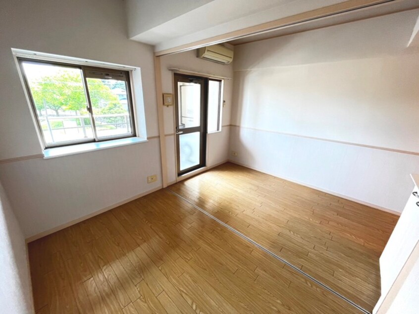 居室 ニュ－サンリバ－１４番館