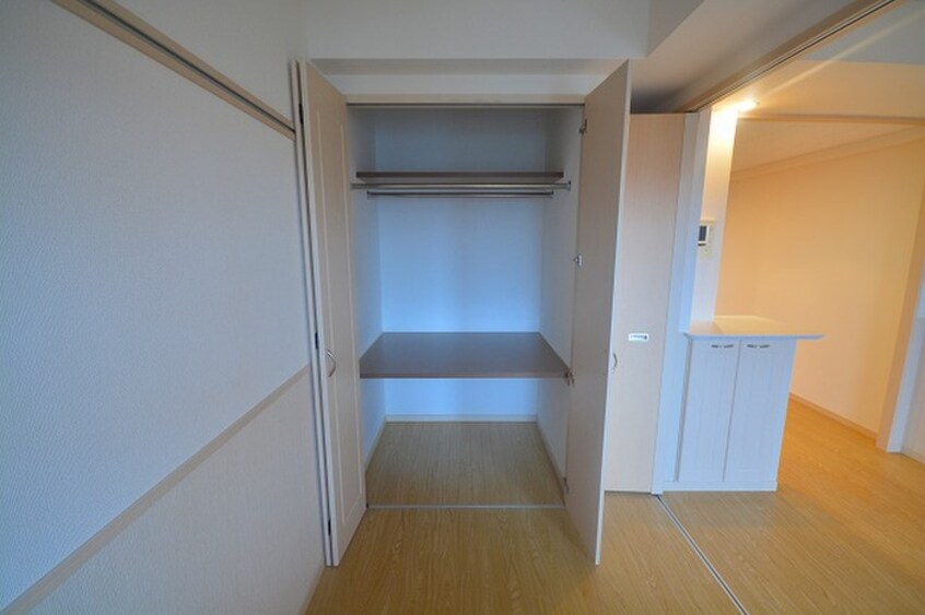 収納 ニュ－サンリバ－１４番館