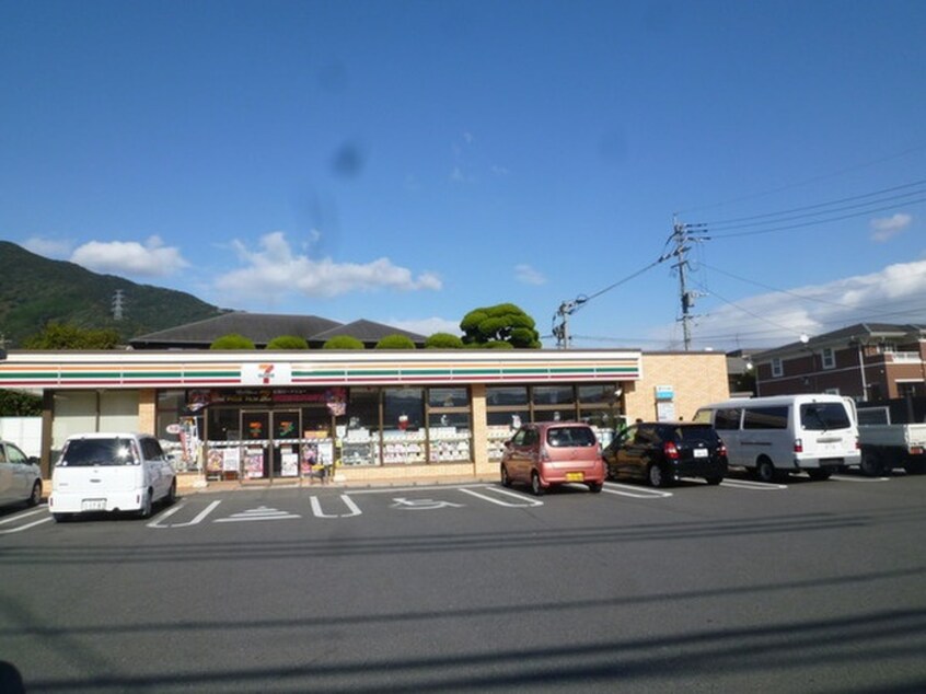 セブンイレブン小倉葛原本町１丁目店(コンビニ)まで400m プレジール元町