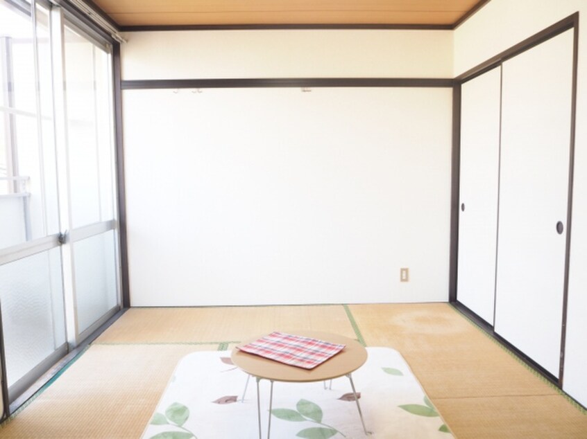 居室 サーストコーポ