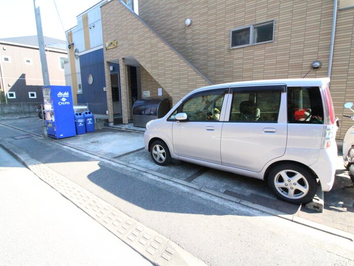 駐車場 grateful 松原