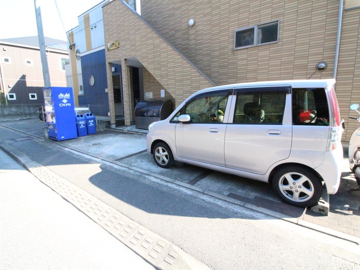 駐車場 grateful 松原