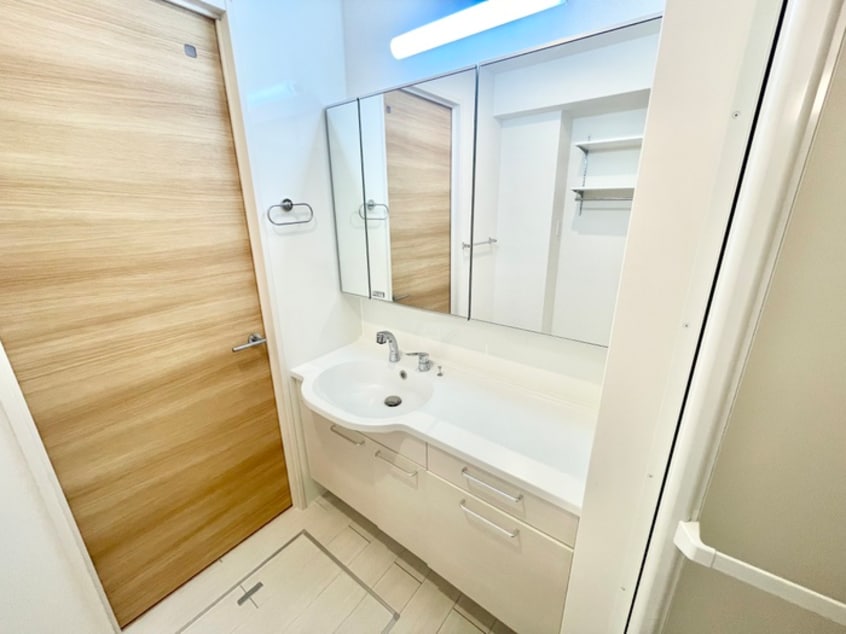 洗面 ソレール　ヴィラ　Ⅱ　Ｄ棟