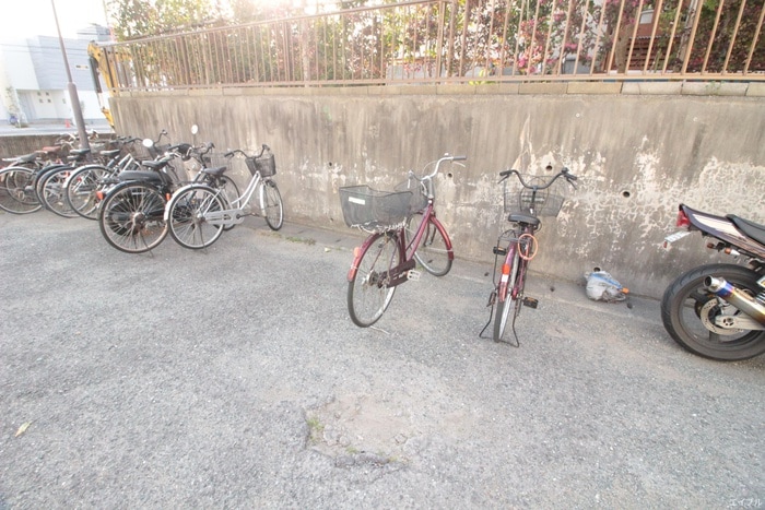 駐輪場 さくらビル