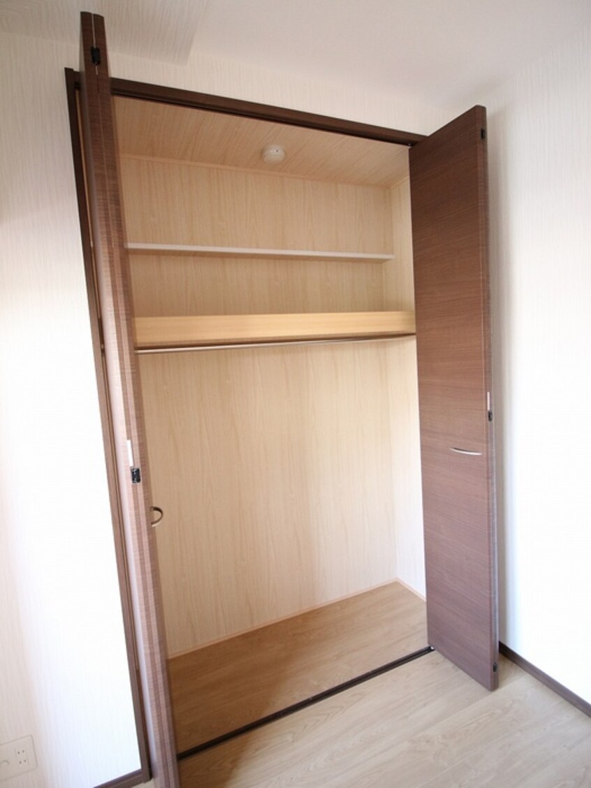収納 パウリスタ－
