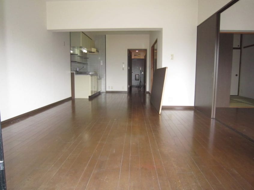 内観写真 エトランゼⅡ