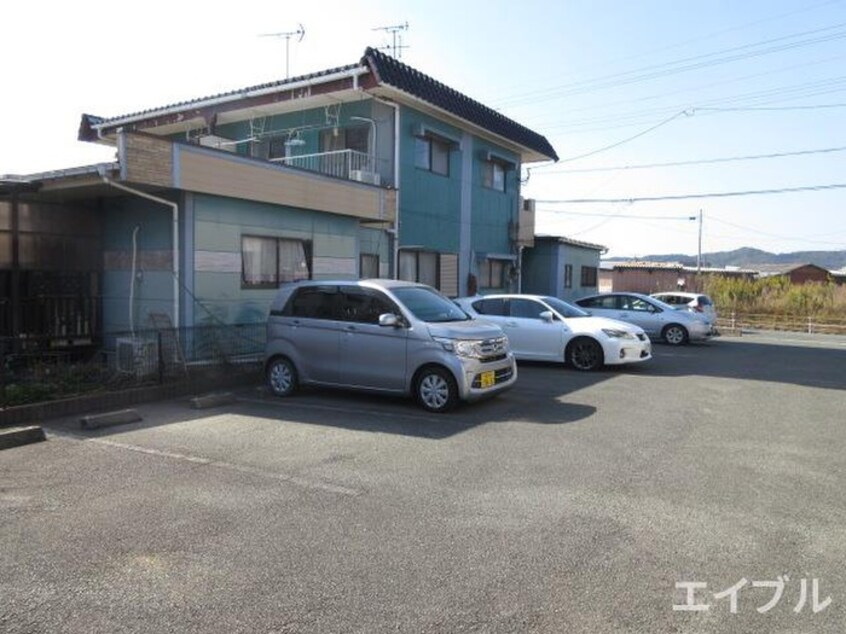 駐車場 東郷ハイツ