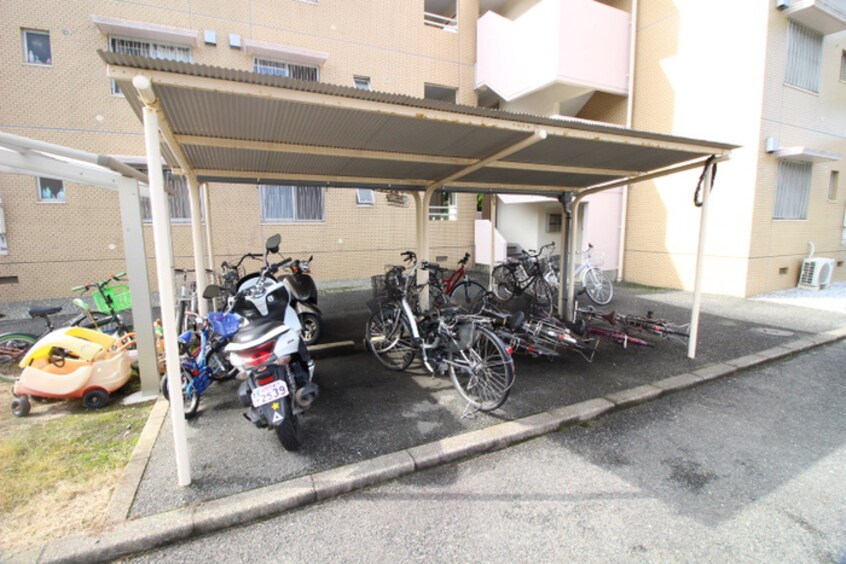 駐輪場 桜ハイツ