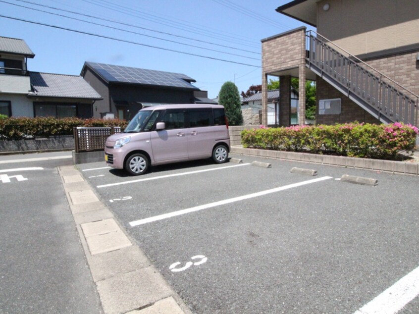 駐車場 ファミリアガ－デンＡ