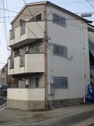 アクセス井尻の外観