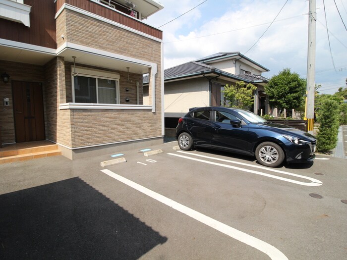 駐車場 フィオーレⅢ弐番館