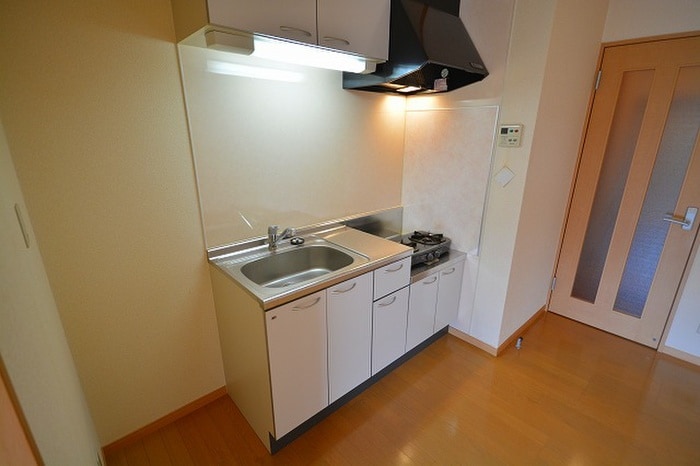 キッチン トレゾア湯川新町A棟