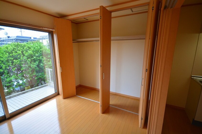 収納 トレゾア湯川新町A棟