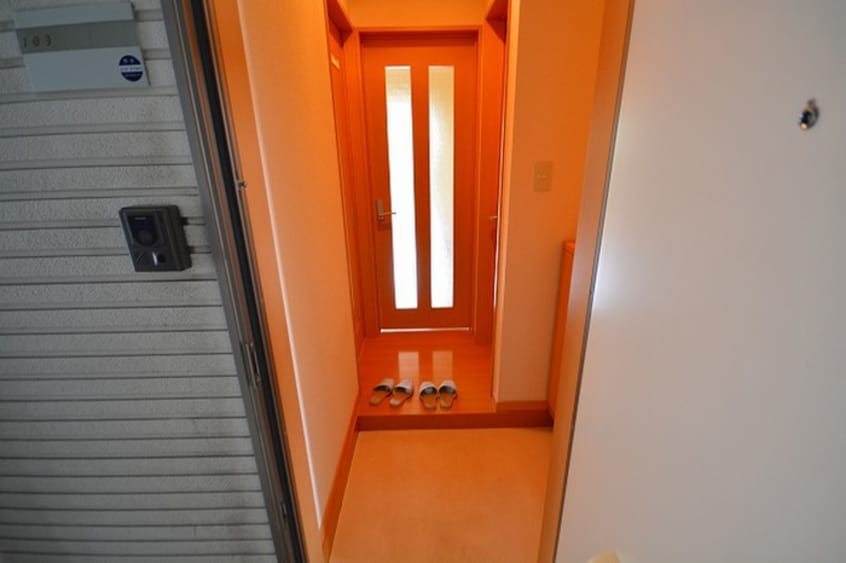 玄関 トレゾア湯川新町A棟