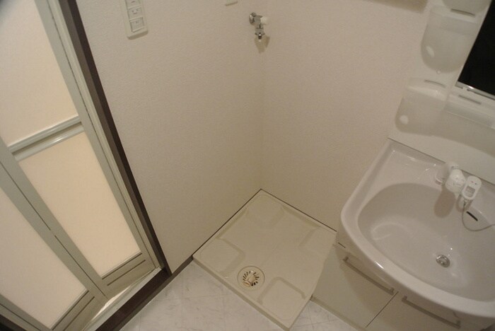 洗濯機置場 ラフィ－ネ到津学園通り