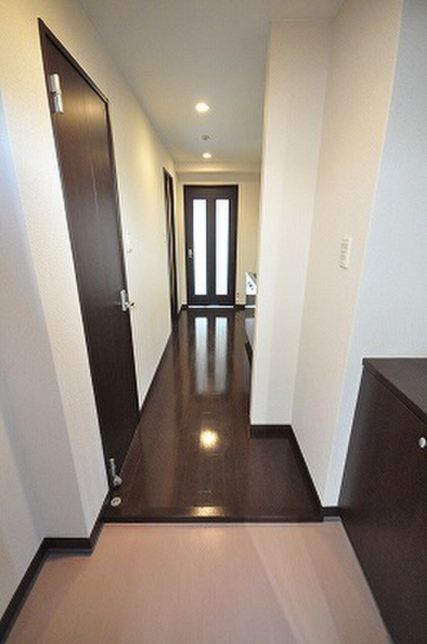 玄関 ラフィ－ネ到津学園通り