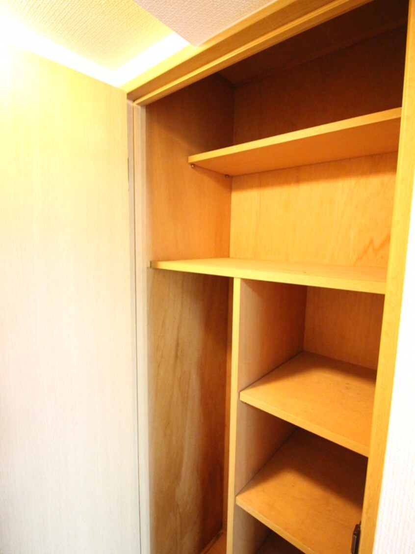 収納 エステ－トモア大手門