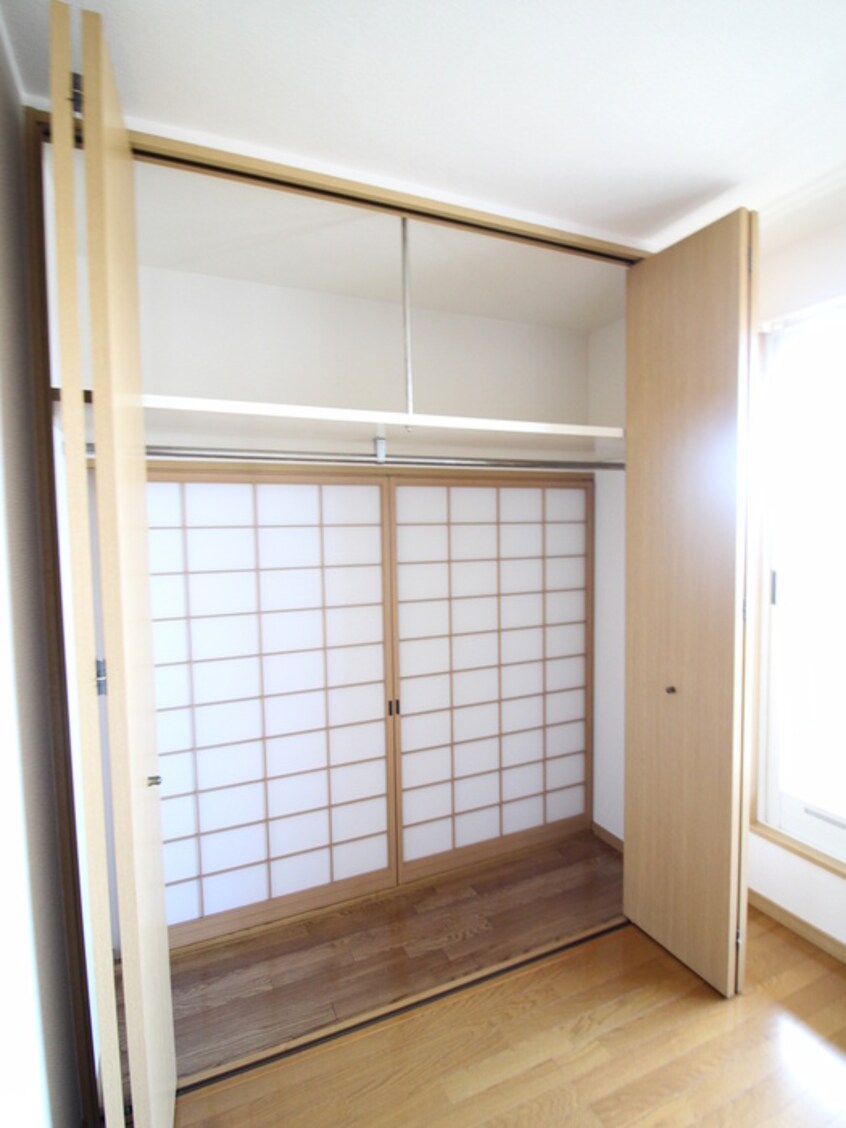 収納 エステ－トモア大手門