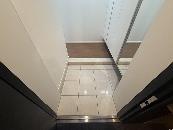 玄関 ゼクシオン博多