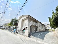 ファミール野間