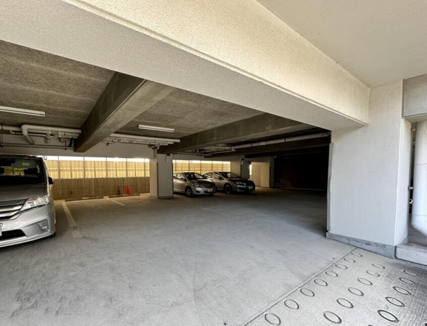 駐車場 ＦＲ六本松