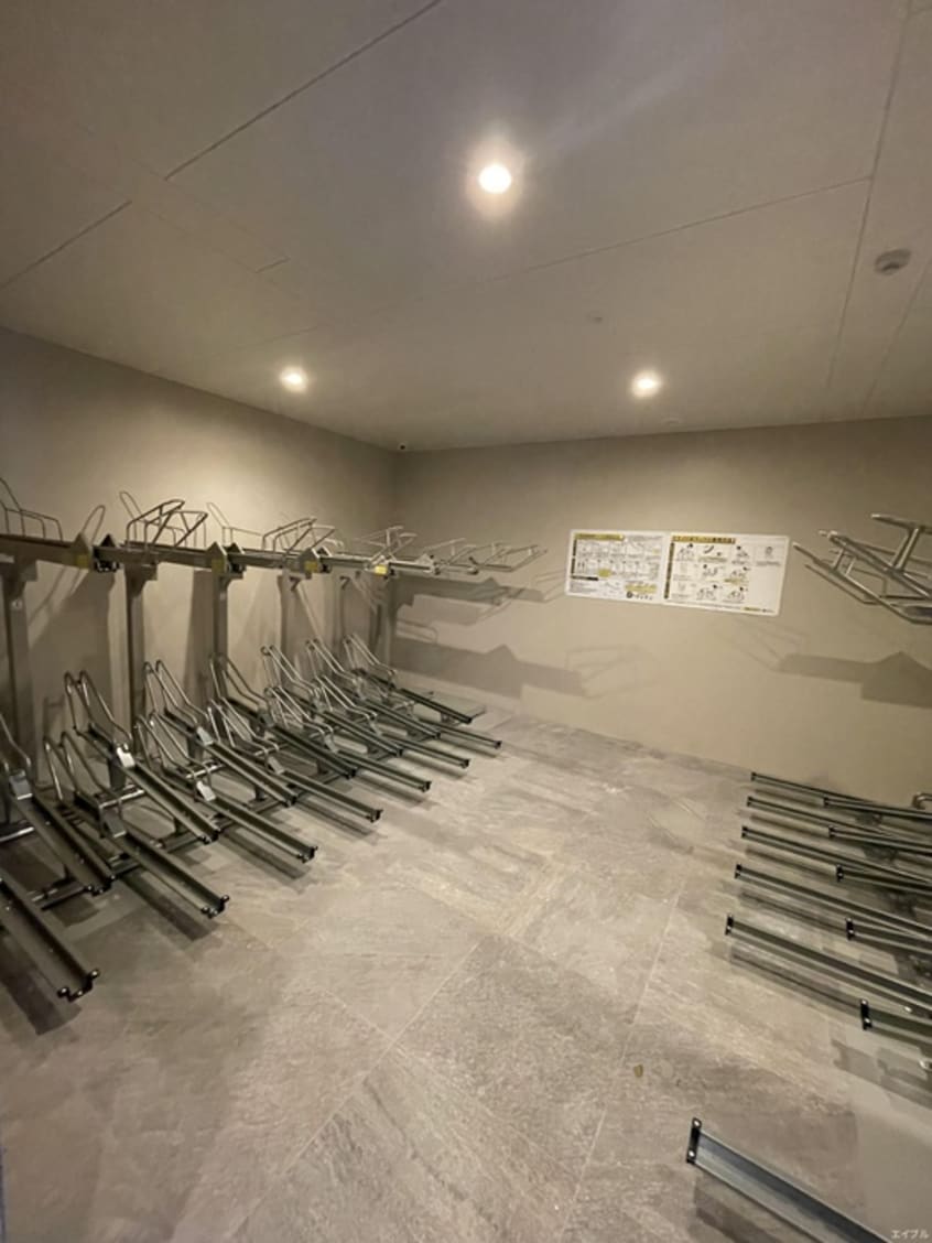 建築中 ｻｳﾞｫｲ ﾙ･ﾌﾟﾙﾐｴ ﾊﾟﾘｴ（904）